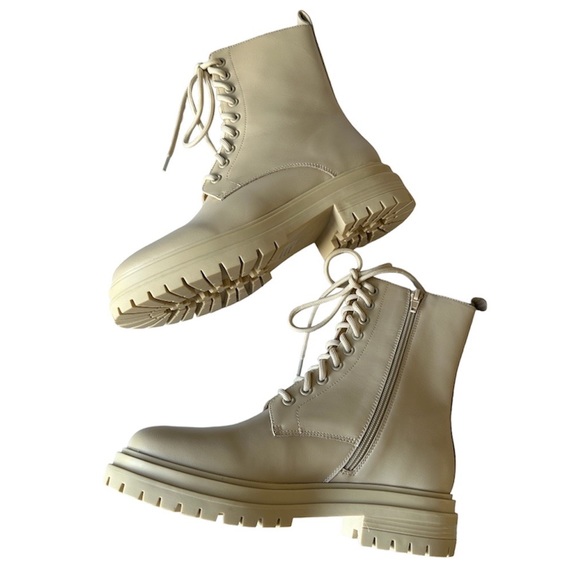 Tony Bianco Wya Boot in Vanilla Capretto Brand New Size 8 - Picture 3 of 6